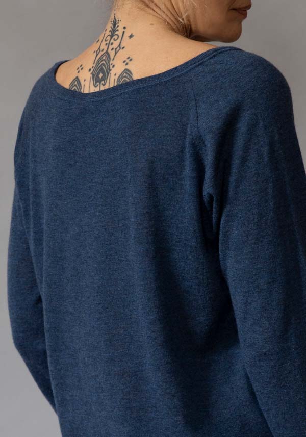 Rose & Lini MAJESTIC CASHMERE “COL BATEAU 457” JEANS BLUE SWEATER