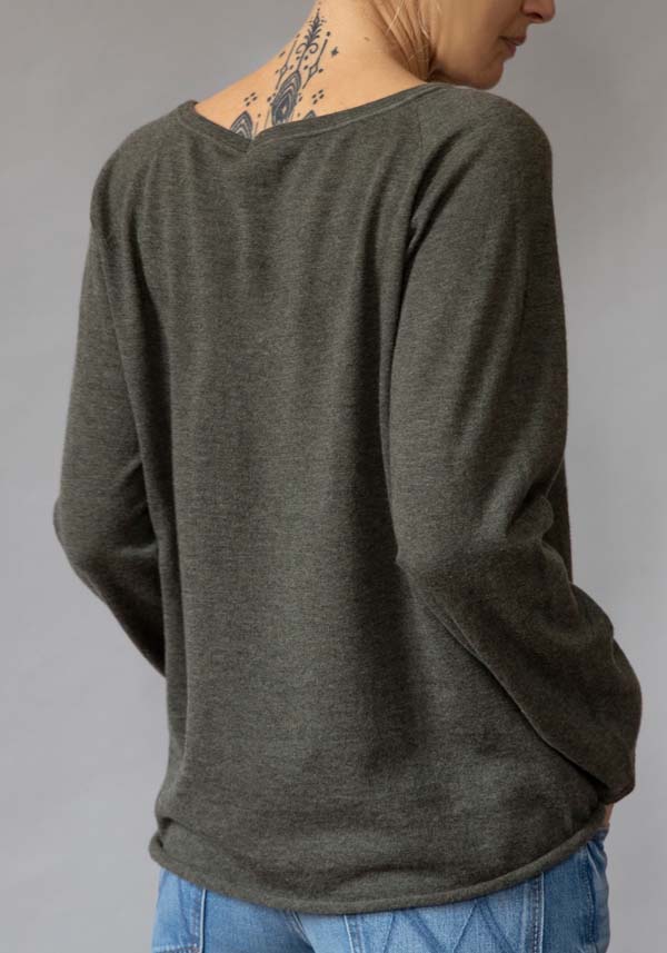 Rose & Lini MAJESTIC CASHMERE “COL BATEAU 457” KAKI SWEATER