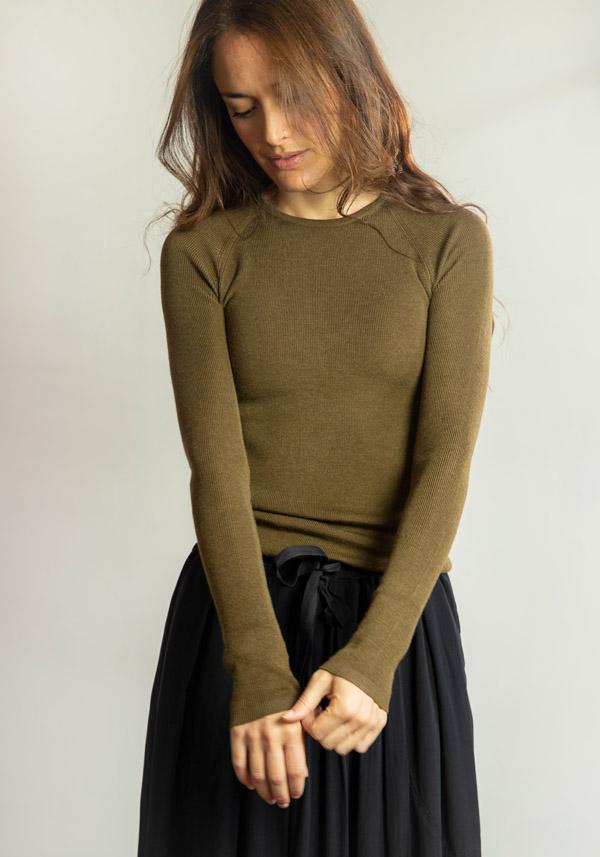 Rose & Lini MAJESTIC MERINO & SILK “COL ROND 583” SAVANE SWEATER