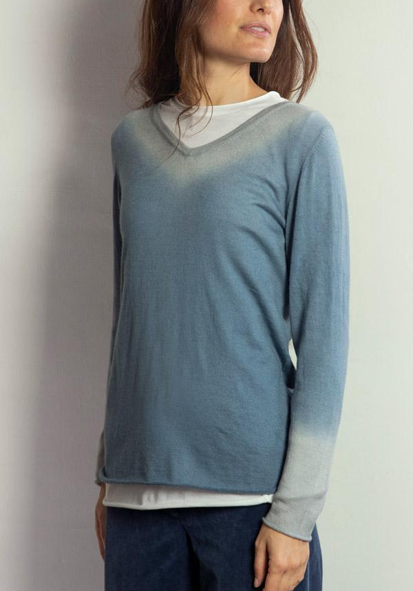 Rose & Lini MIRROR IN THE SKY CASHMERE “INDRA” V-NECK SWEATER STONE & GRANITE