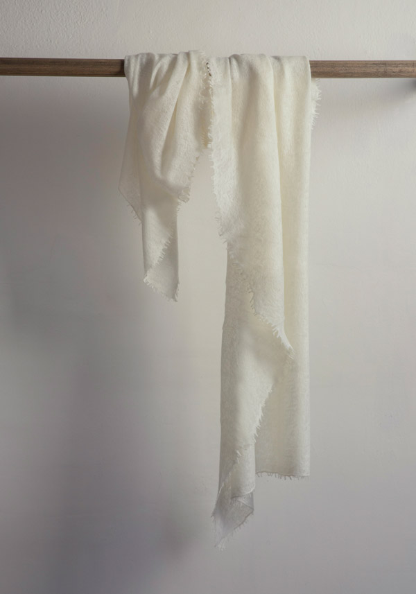 Rose & Lini MIRROR IN THE SKY CASHMERE “OPEN KNITTED MELANGE” WHITE SCARF