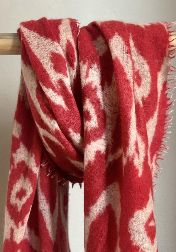 Rose & Lini MIRROR IN THE SKY CASHMERE “OPEN KNITTED PRINT” BEIGE & FIERY SCARF