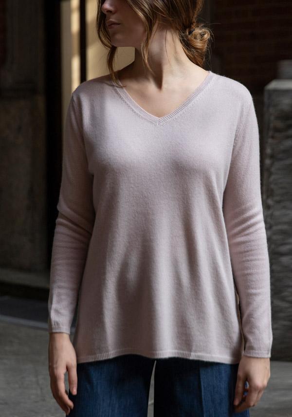 Rose & Lini MIRROR IN THE SKY CASHMERE V-NECK SWEATER PLAIN TOW