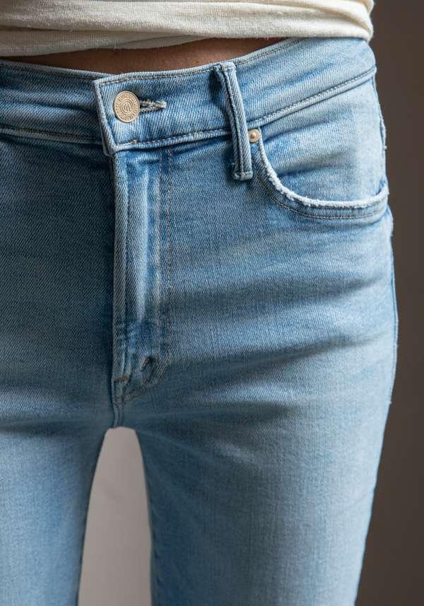 Rose & Lini MOTHER DENIM “INSIDER CROP STEP FRAY” BLUE JEANS