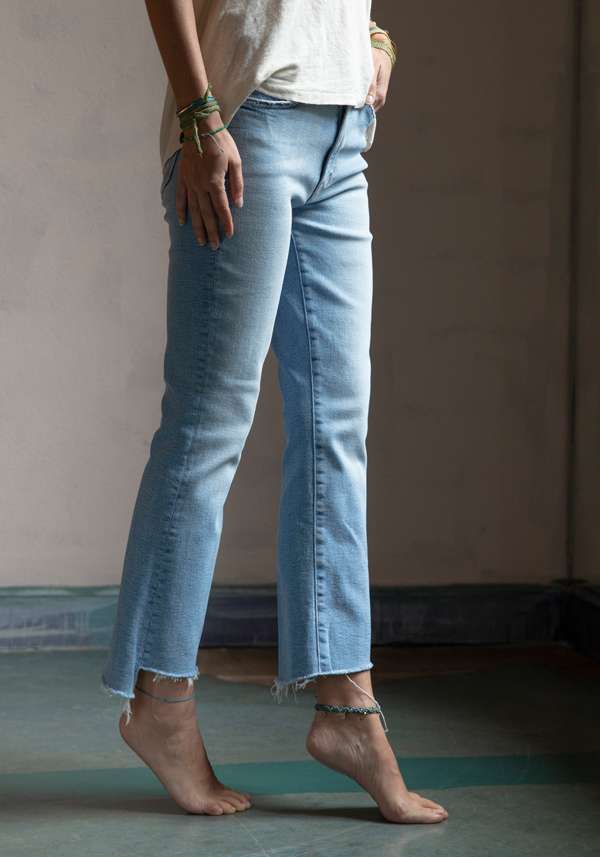 Rose & Lini MOTHER DENIM “INSIDER CROP STEP FRAY” BLUE JEANS