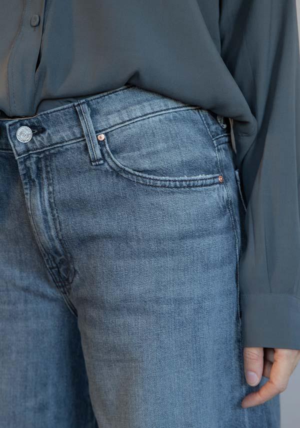 Rose & Lini MOTHER DENIM “THE SWISHER SNEAK” BLACK JEANS