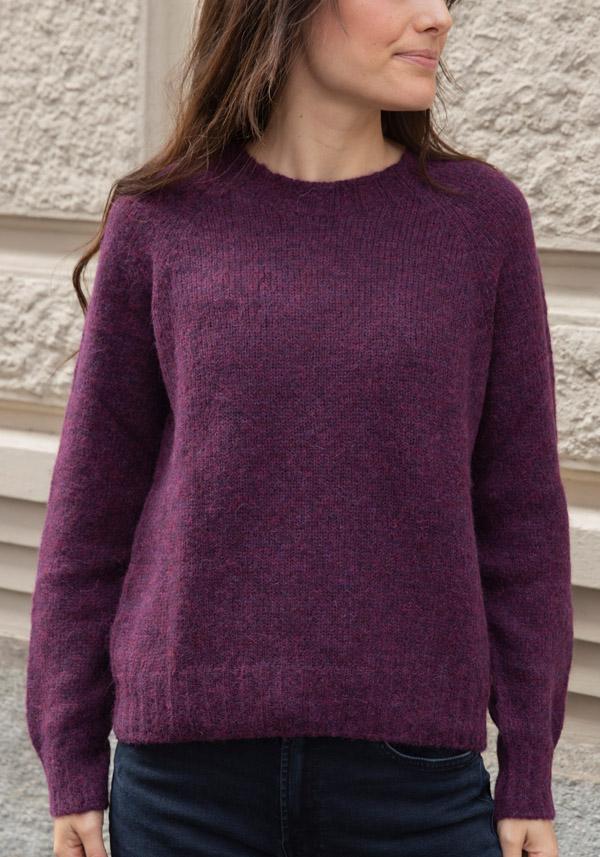 Rose & Lini OLIVER LATTUGHI BABY ALPACA “R-NECK” SHIRAZ PULL