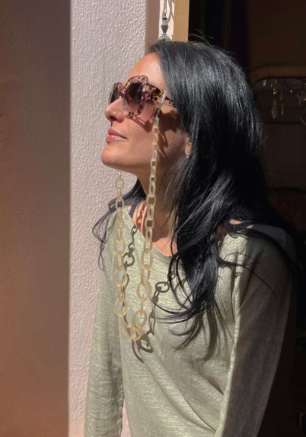 Rose & Lini ORRIS LONDON “CHAIN CONVERTIBLE” APRICOT GLASSES CHAIN