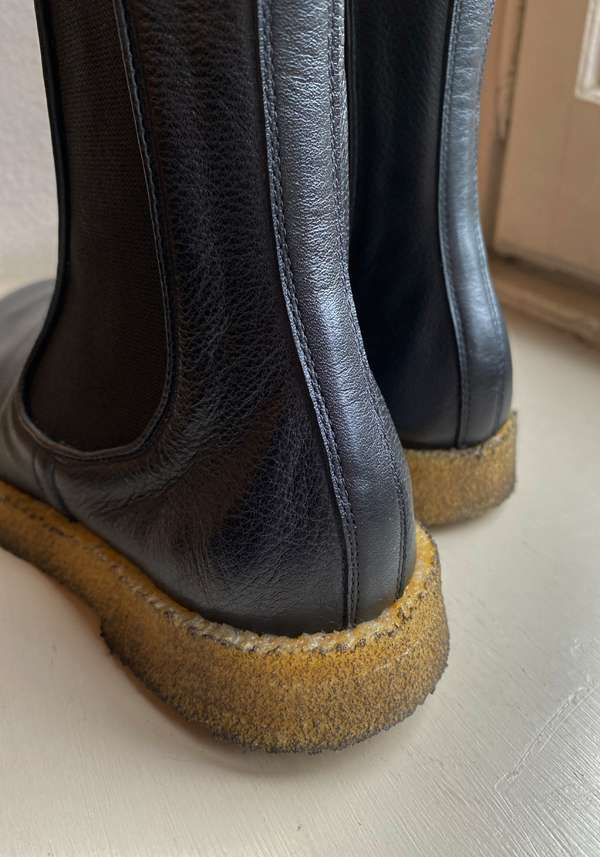 Rose & Lini ROCCO P. “TRONCHETTO 17604” BLACK LEATHER ANKLE BOOTS