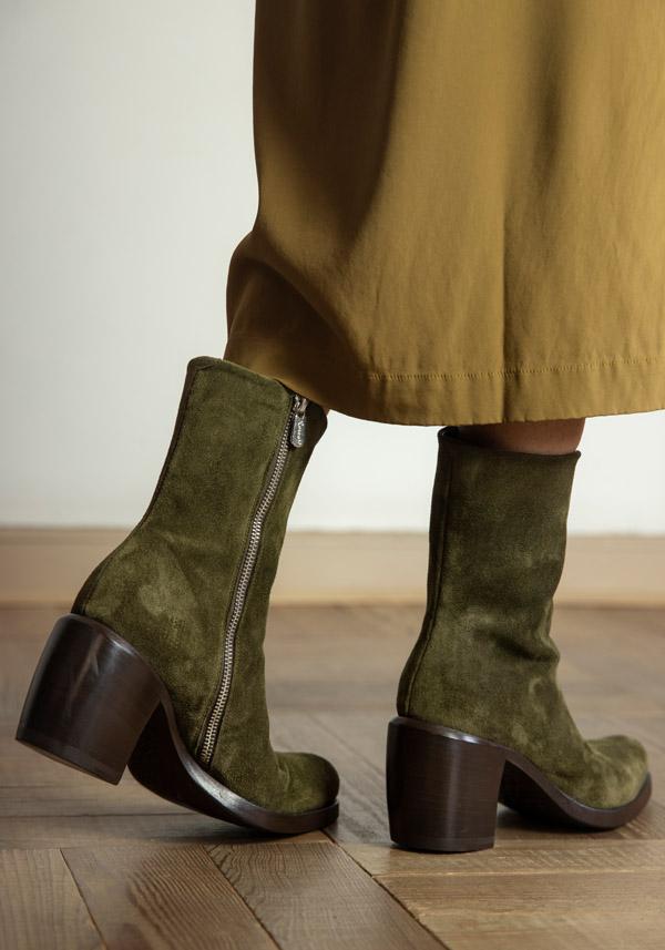 Rose & Lini ROCCO P. “TRONCHETTO SENSORY” DILL ANKLE BOOTS