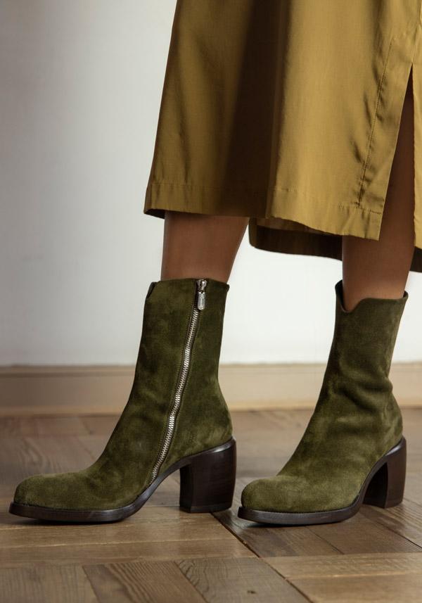 Rose & Lini ROCCO P. “TRONCHETTO SENSORY” DILL ANKLE BOOTS