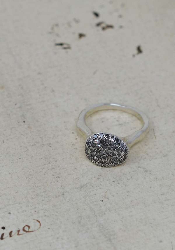Rose & Lini ROSAMARIA “BLAZE” GREY DIAMONDS SILVER RING