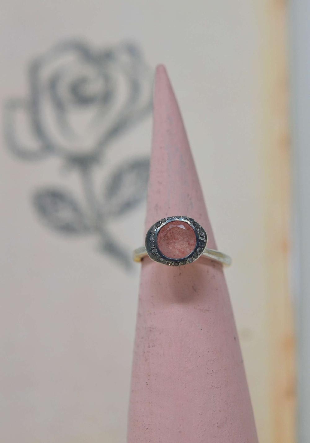 Rose & Lini ROSAMARIA SILVER “BEENU” DIAMONDS & PINK QUARTZ RING
