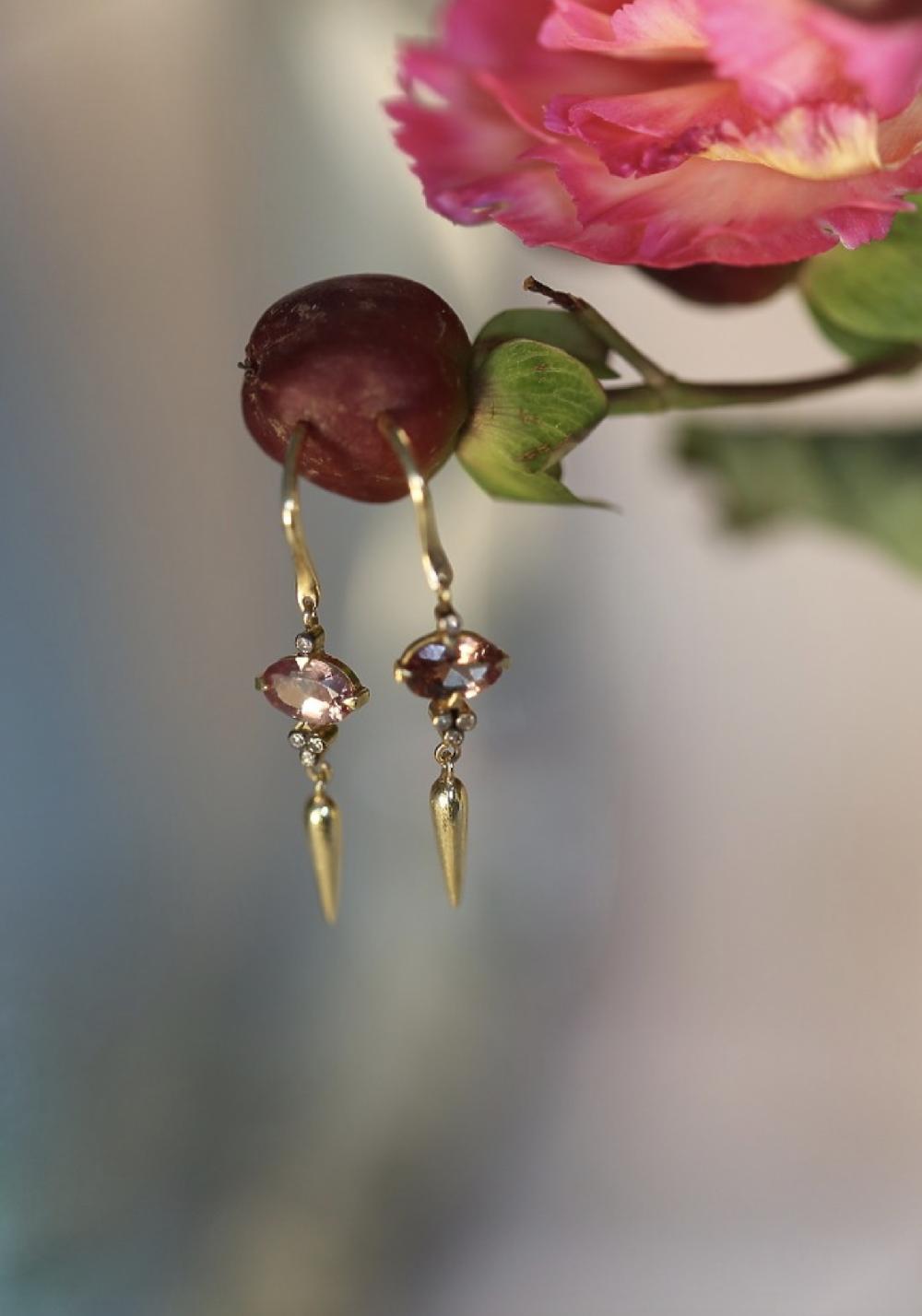 Rose & Lini 5 OCTOBRE “FINN” GOLD & GARNET EARRINGS