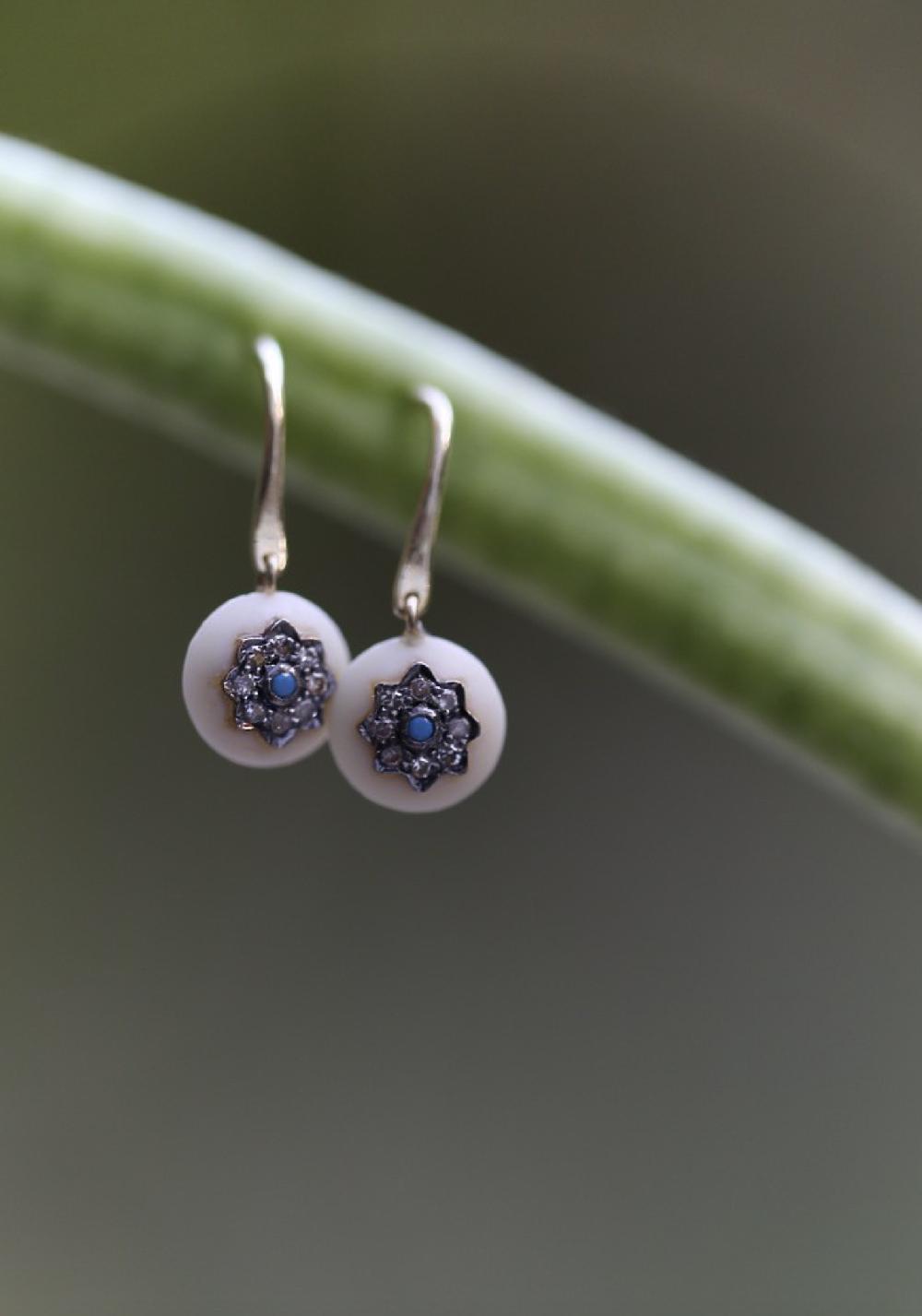 Rose & Lini 5 OCTOBRE “ISA” WHITE EARRINGS