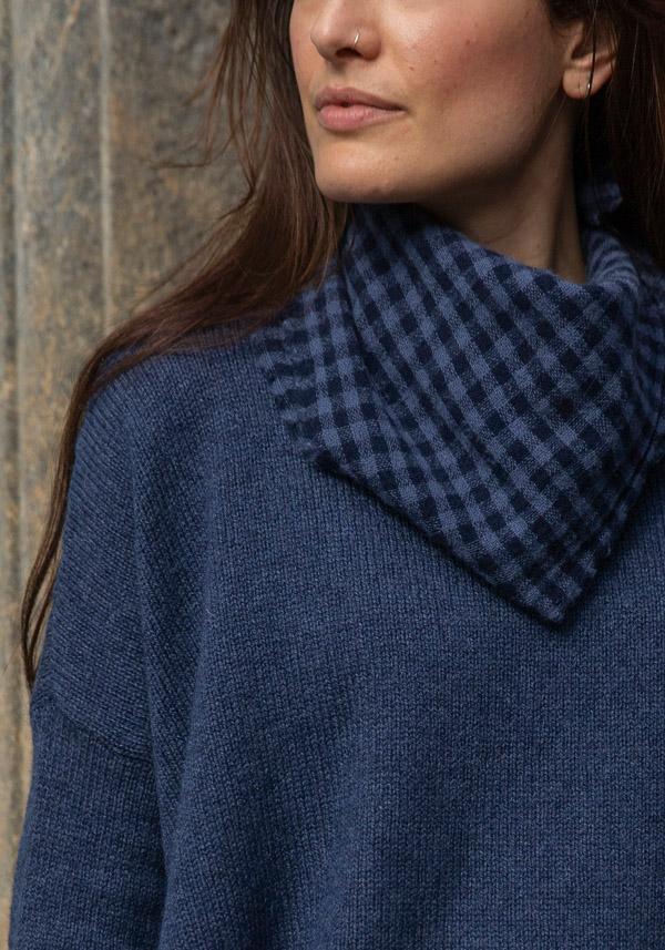 Rose & Lini APUNTOB CASHMERE “STOLE 1908” BLUE