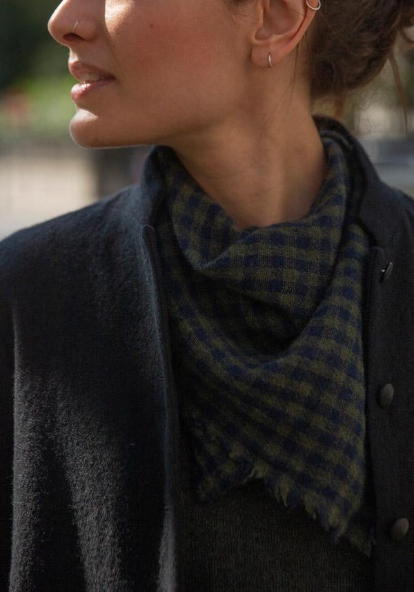 Rose & Lini APUNTOB CASHMERE “STOLE 1908” FOREST GREEN