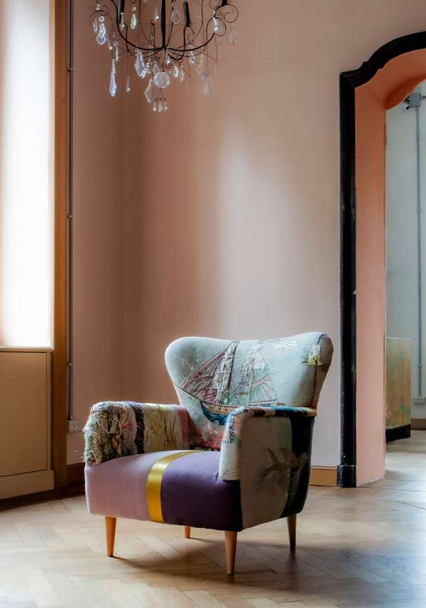 Rose & Lini BOKJA “MICKEY FANTASY” MULTICOLOR ARMCHAIR