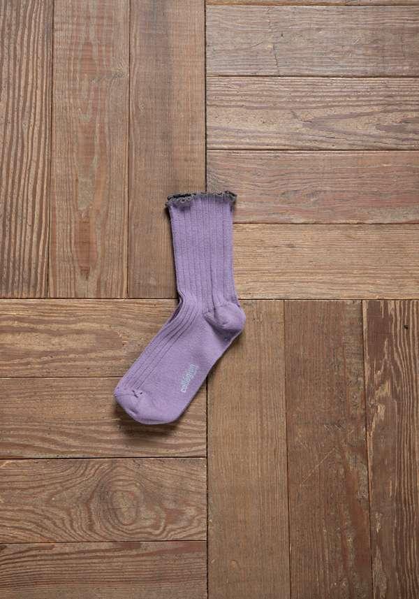 Rose & Lini COLLEGIEN “DELPHINE” RIBBED SOCKS GLYCINE