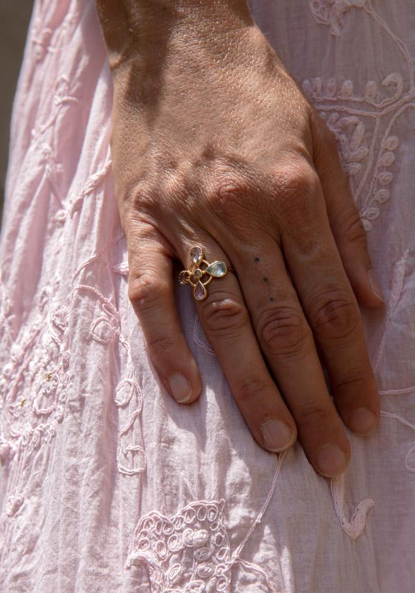 Rose & Lini DORETTE “BAGUE TRÈFLE” GOLD RING