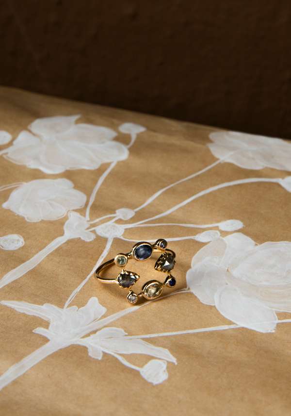 Rose & Lini DORETTE BLUE “BAGUE COURONNÉE” GOLD RING