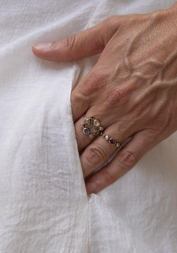 Rose & Lini DORETTE BLUE “BAGUE COURONNÉE” GOLD RING