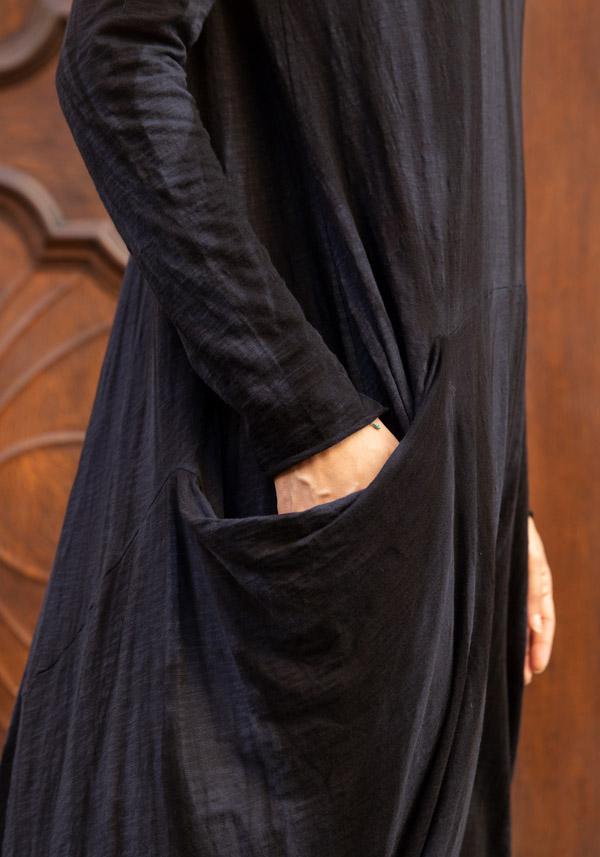 Rose & Lini GILDA MIDANI “RECORTES LONG DRESS” BLACK