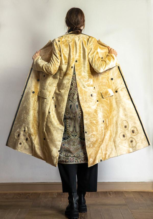 Rose & Lini IBRIGU VELVET SILK COAT “920” GOLD