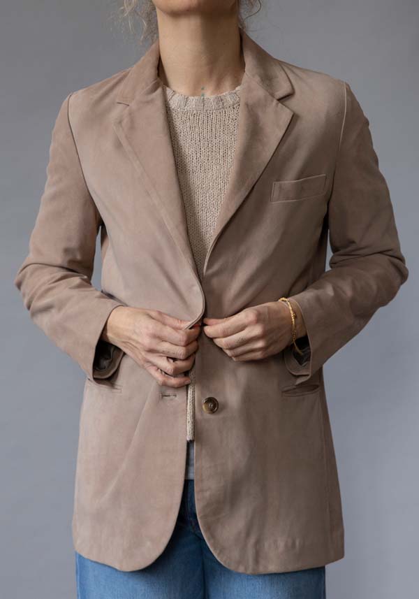 Rose & Lini KILTIE SUEDE LEATHER “LUCAS JACKET” SAND