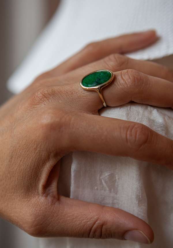 Rose & Lini MAITEA GOLD & JADE RING