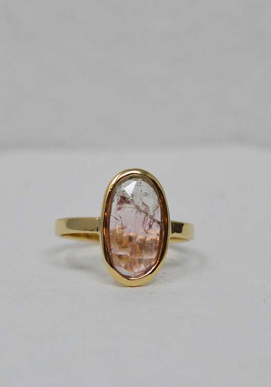 Rose & Lini MAITEA “OVAL” ROSE TOURMALINE RING