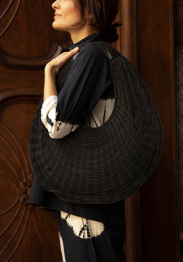 Rose & Lini MARIANA MENDEZ “BIVALDA” BLACK LEATHER BAG