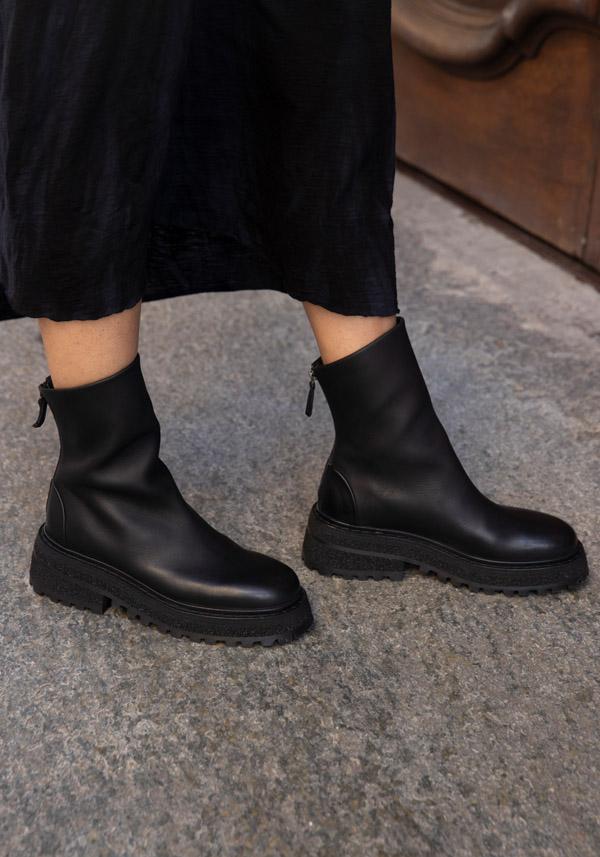 Rose & Lini MARSÈLL “CARRO” BLACK LEATHER ANKLE BOOTS