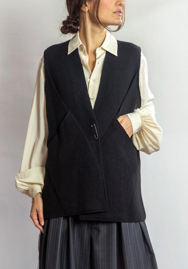 Rose & Lini OYUNA CASHMERE “JACKET MUNDAT” BLACK