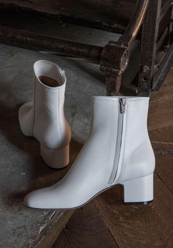 Rose & Lini PELLICO “APEMA 50” WHITE ANKLE BOOTS