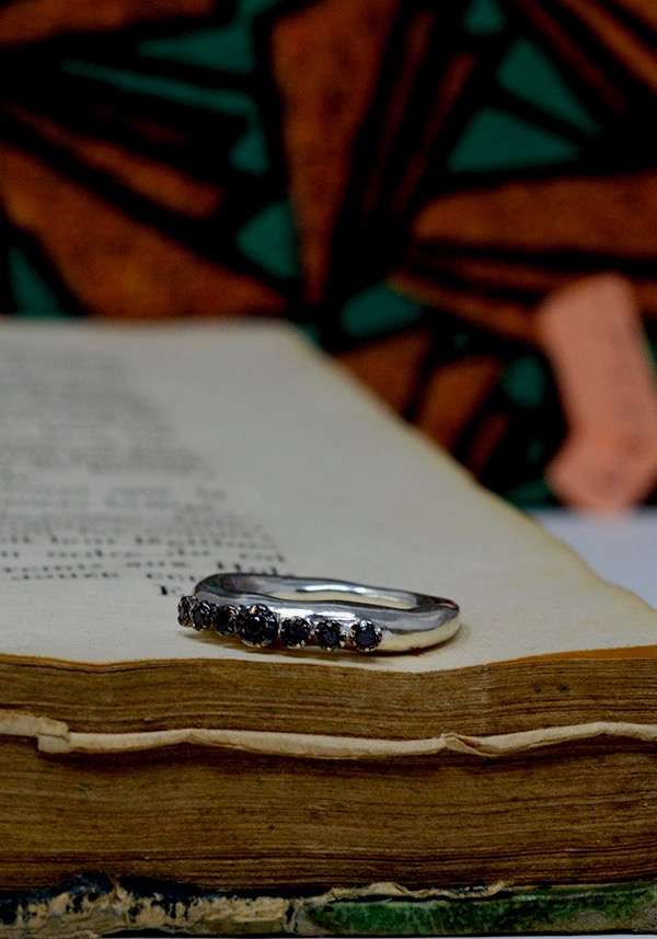 Rose & Lini ROSAMARIA BLACK DIAMOND “POPPY” RING