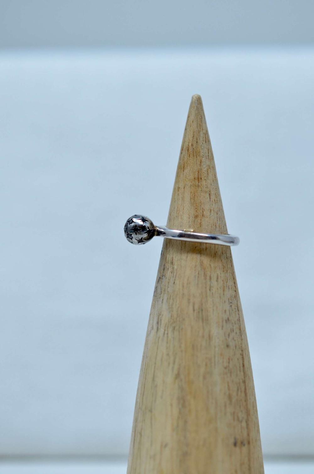 Rose & Lini ROSAMARIA SILVER AND DIAMOND “ALEPO” RING