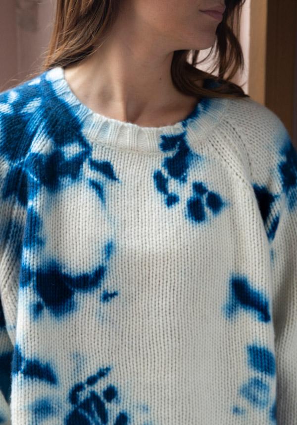 Rose & Lini SUZUSAN CASHMERE “PULL 3083” BLUE & NATURAL