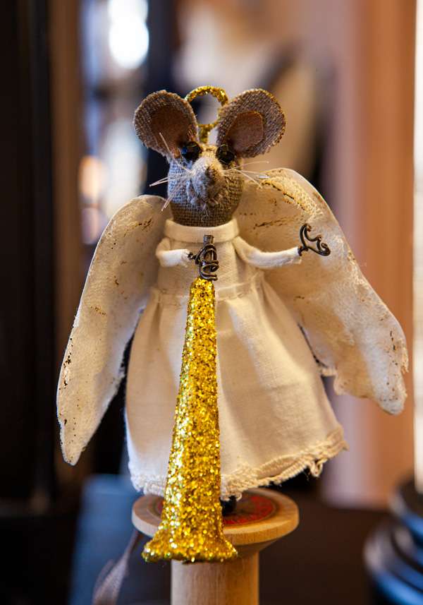 Rose & Lini VOX POPULI “LA SOURIS ANGE”