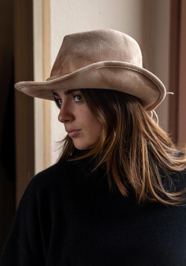 Rose & Lini YESEY “B MOUNTAIN” SAND FELTED HAT