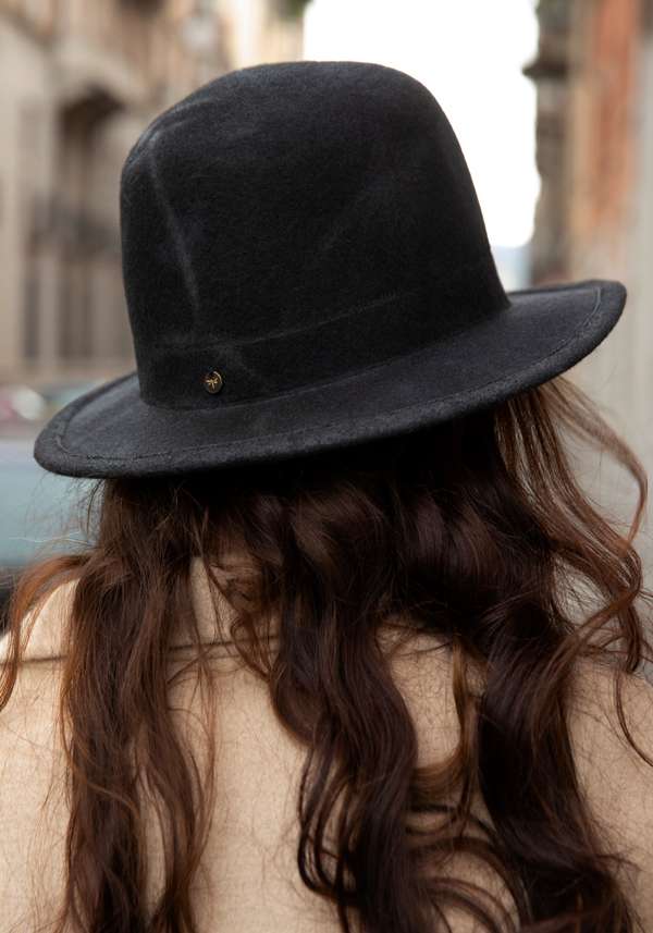 Rose & Lini YESEY “PAINT EDDY” BLACK FELTED HAT