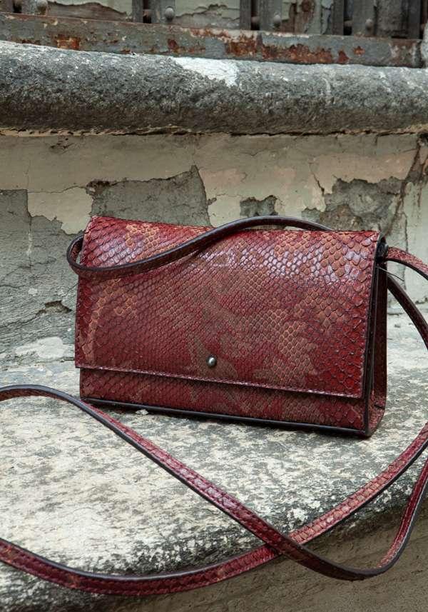 Rose & Lini SIMONA TAGLIAFERRI BORDEAUX PYTHON POCHETTE BAG