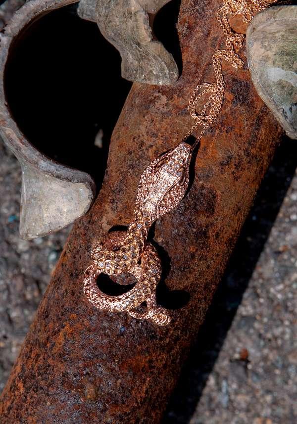 Rose & Lini SIMONA TAGLIAFERRI “COBRA PENDANT NECKLACE J217” PINK GOLD