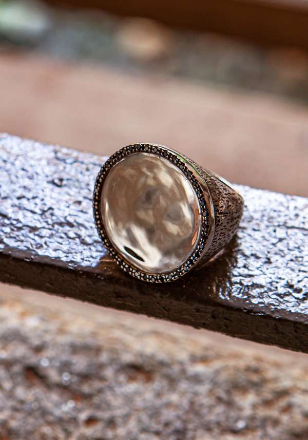 Rose & Lini SIMONA TAGLIAFERRI LARGE “MOON RING J164” BLACK DIAMONDS