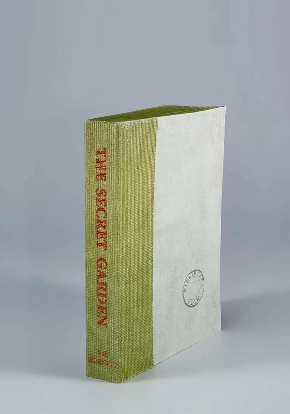 Rose & Lini SLOW DESIGN “BIBLIOTECA MUTA” THE SECRET GARDEN