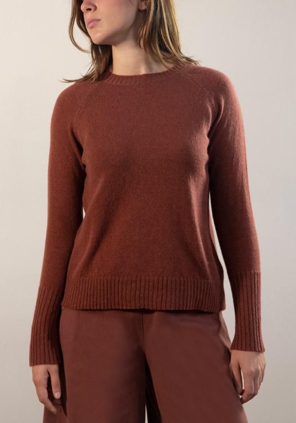 Rose & Lini THAT’S ALYKI CASHMERE “CORINNE” AMBRE SWEATER