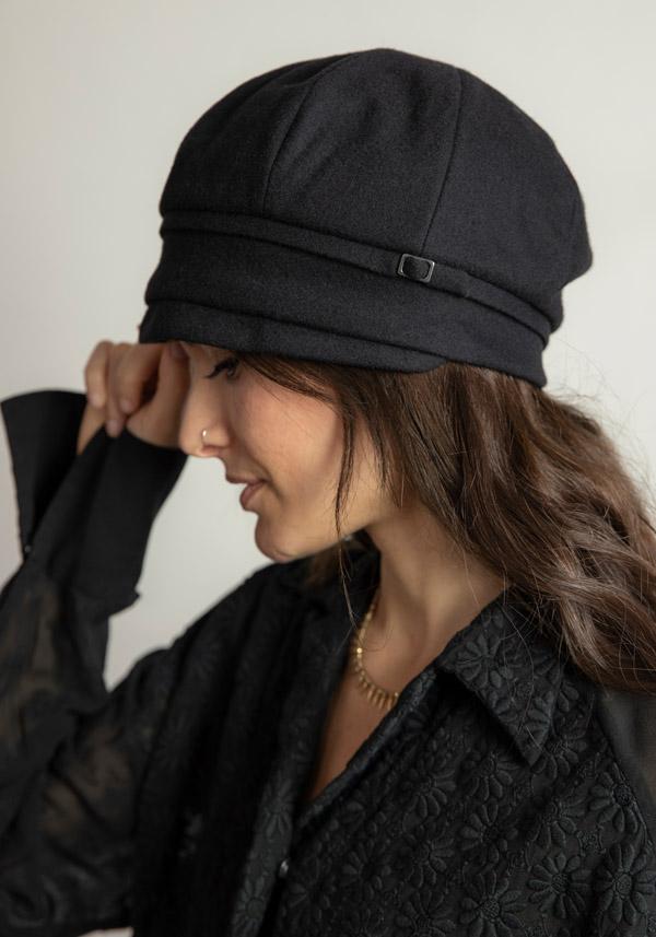 Rose & Lini THE GIRL AND THE GORILLA WOOL “MEI” BLACK HAT
