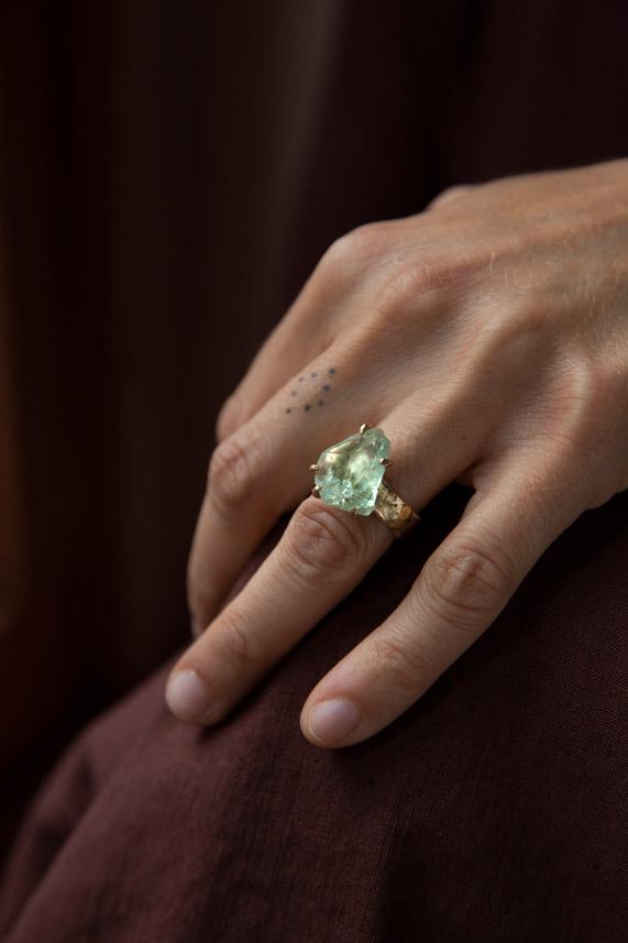 Rose & Lini VARIANCE OBJECTS “HELIODOR LARGE STONE” CIGAR BAND RING || Size 54