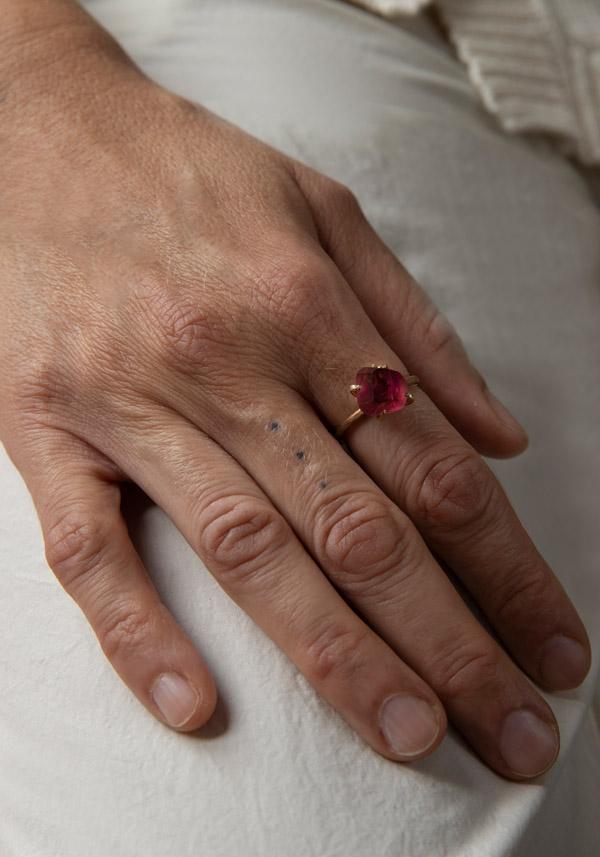 Rose & Lini VARIANCE OBJECTS “PINK TOURMALINE MEDIUM STONE” GOLD RING || Size 54