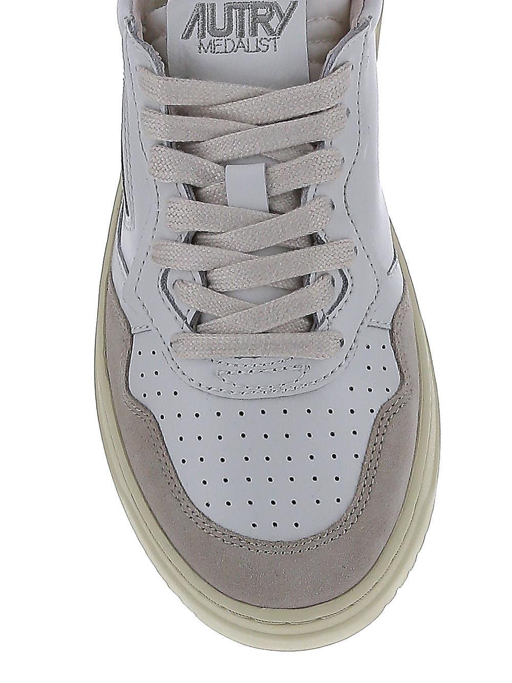 Oluxury Autry Medalist Low Sneakers